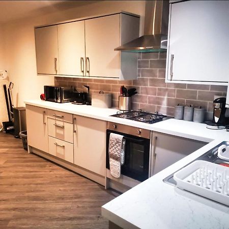 Rotherham - Rawmarsh - Great Customer Feedback - 2 Bed Bungalow - New Build - High End Furnishings - Wheel Chair Accessible - Large Enclosed Garden - Dog Friendly Εξωτερικό φωτογραφία